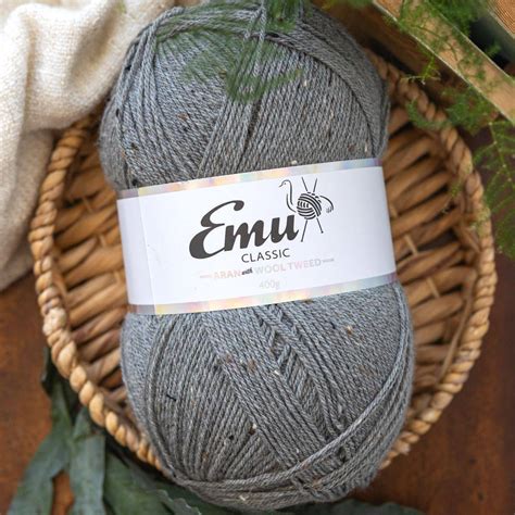 emu aran with wool 400g.